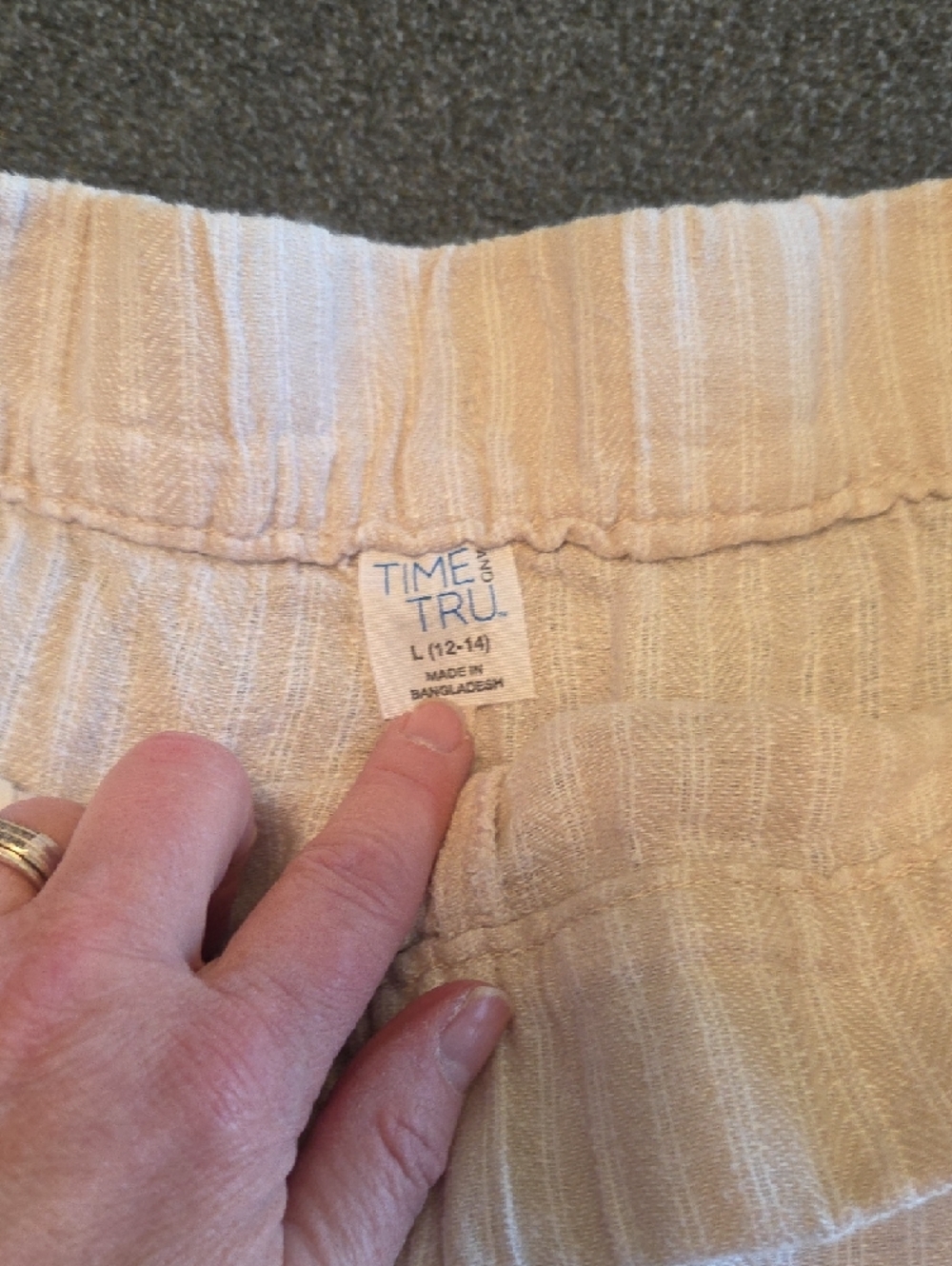 Time and Tru Light Beige High-Waist Drawstring Linen-Blend Shorts NWT - Picture 5 of 6
